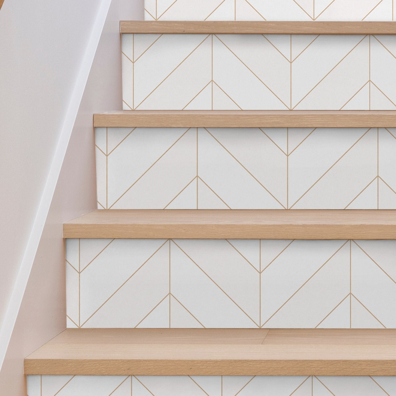 Adesivos neutros para riser de escada Chevron - Pacote de 6 decalques removíveis para riser de escada - Tiras decorativas para riser de escada removível - 48" de comprimento