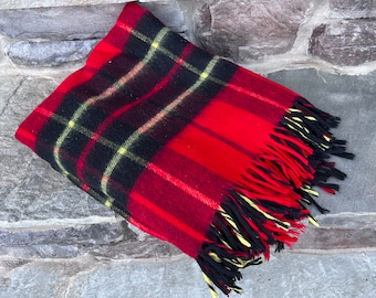 Vintage Bright Red Plaid Stadium Blanket / Red Black Yellow  Throw / Holiday Blanket / Cabin Blanket / Picnic Blanket