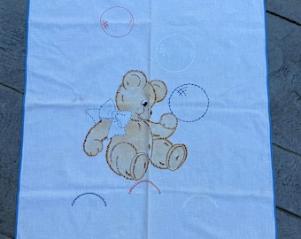 Vintage Embroidered Crib Coverlet  / Nursery Linen / Crib Blanket / Retro Baby Linens / Antique Crib Blanket / Nursery Wall Hanging