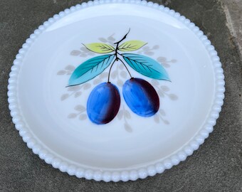 Milk Glass Beaded Edge Painted Plate / by Westmoreland Glass / Fruit Pattern / Salad Plate / Blueberries / Cottage / White Milk Glass Dish