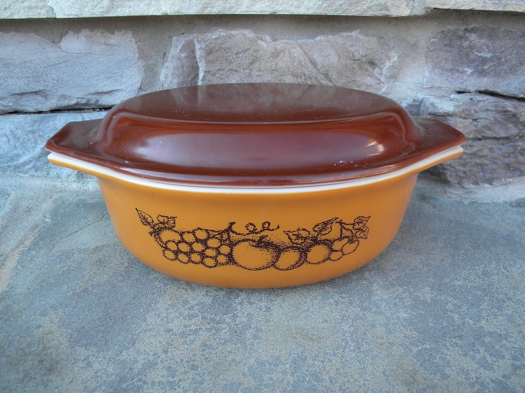 Vintage Pyrex Old Orchard Casserole Dish With Original Brown Lid