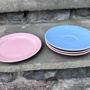4 Vintage 40&#39;s/50&#39;s Lu-Ray Pastels Small Plates/Saucers / Made in USA/ 3 Pink 1 Blue / Retro Kitchen