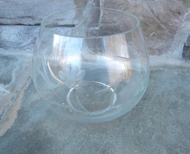 Vintage Etched Glass Snifter Vase Large Brandy Snifter Posy Vase Etched Glass Vase with Floral Pattern