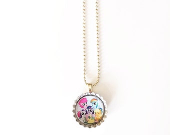 Mon collier de bouchon de bouteille de petit poney