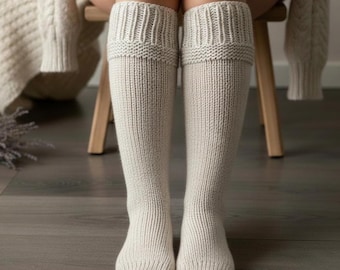 Handstickade benvärmare för över knäna: Akrylullblandning, Beige