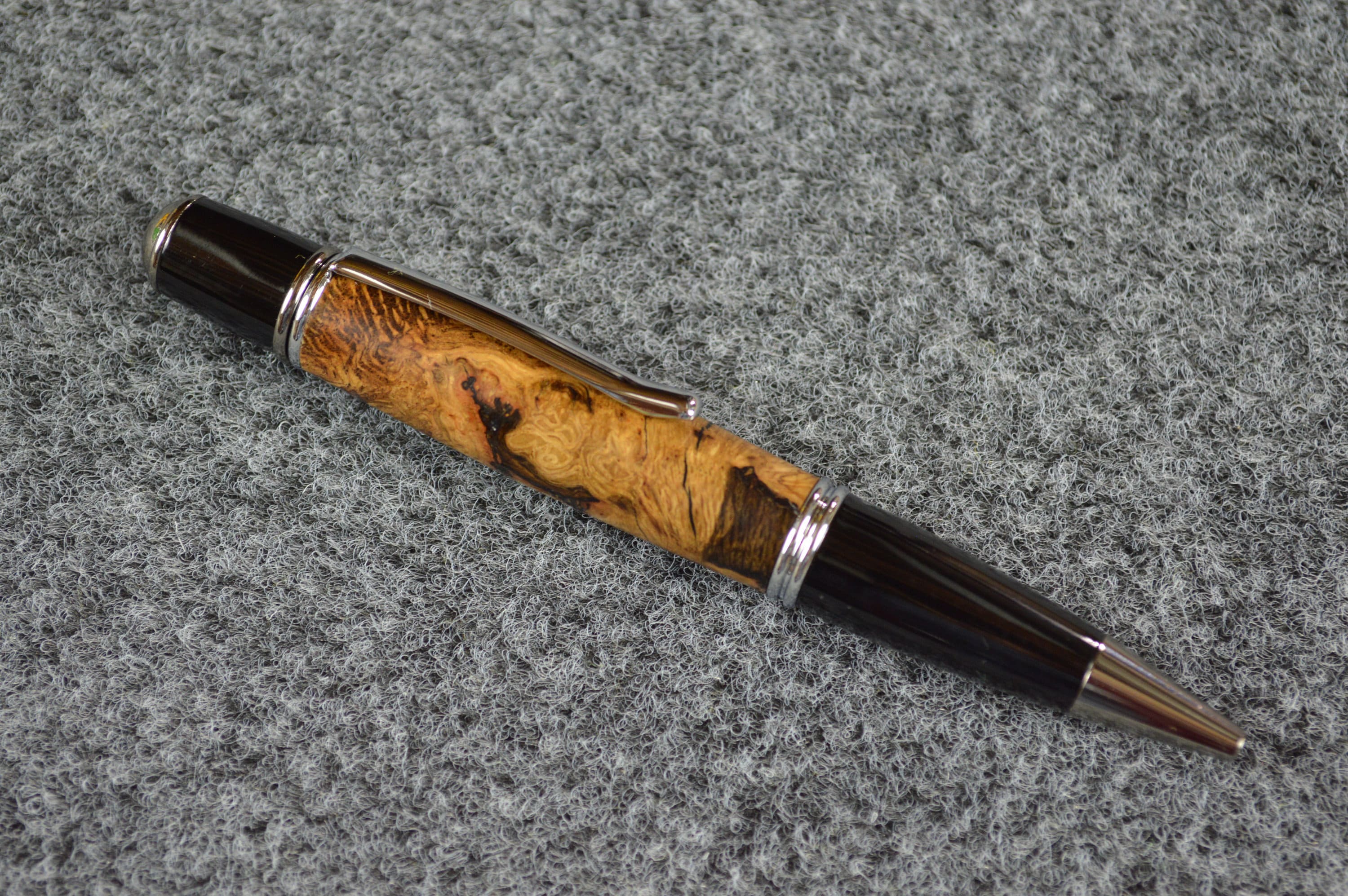 Beautiful Olive Burl Rollerball Pen!