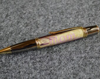 Purple Feather Pen,  Script Lettering that Says Mom,   #098
