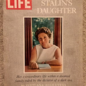 Vintage Life Magazine Stalin’s Daughter Sep.15,1967- Great Stories,Ads,Photos GC