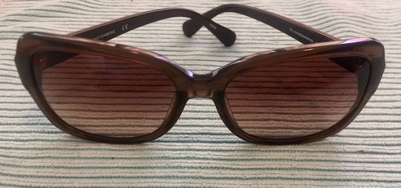 Diane Von Furstenberg dark brown sunglasses with case DIANE VON FURSTENBERG-DVF685S 237 Rectangle Sunglasses Dark  main image 3