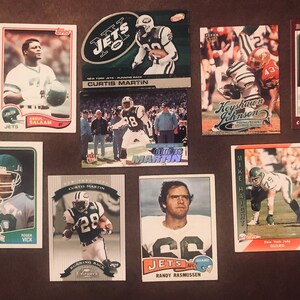 Mixed lot Of 12 Ny Jets Football Cards-GC