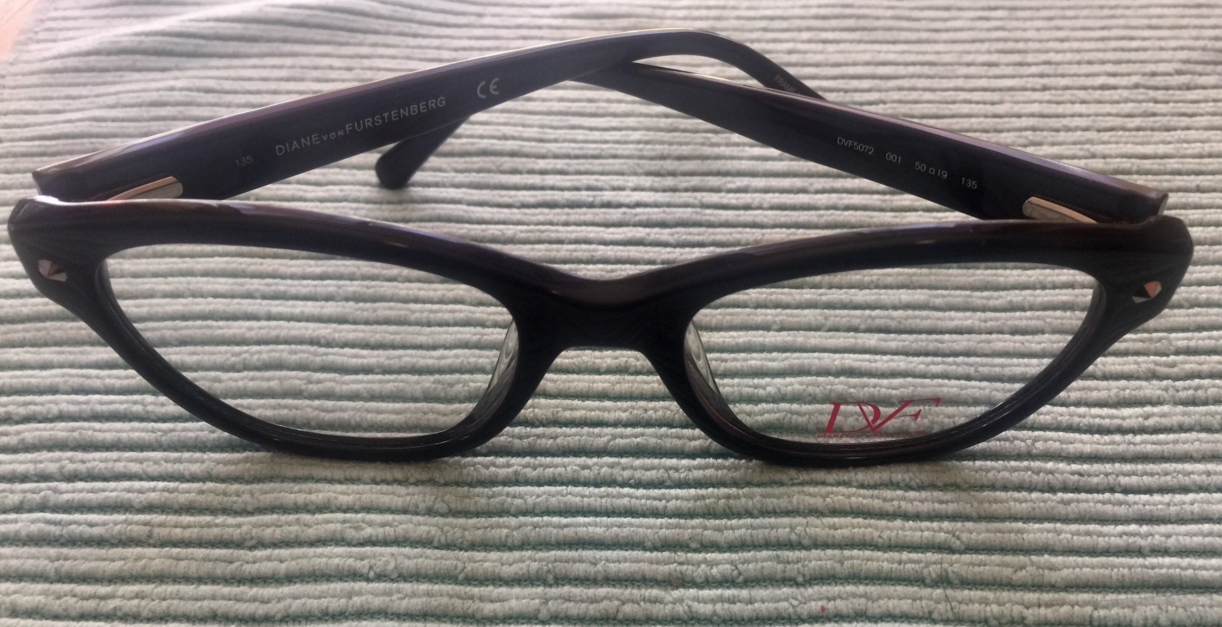 NEW DIANE VON FURSTENBERG women\'s dvf5072 cat eye eyeglasses in black Diane Von Furstenberg Eyeglasses Frames DVF5072 458 Milky  main image 2