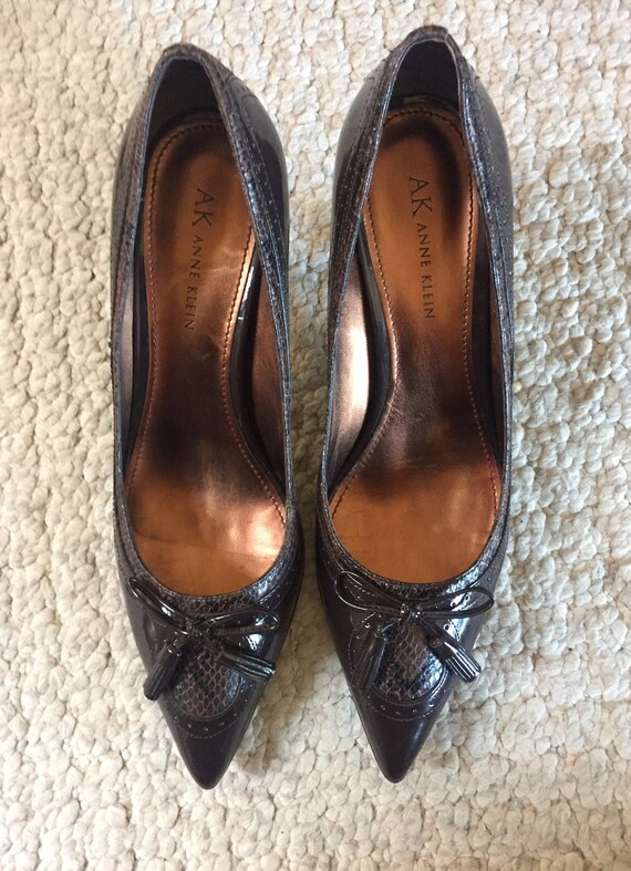 anne klein snakeskin shoes
