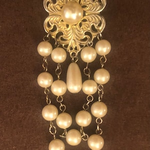 Vintage Brooch Pin Costume Jewelry