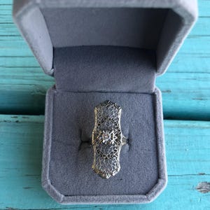 Beautiful Vintage/Antique Art Deco 14K Solid White Gold Diamond Filigree Ring Size 5