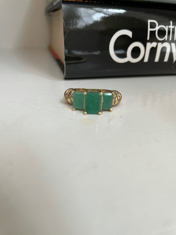 14k gold Natural Emerald and Diamond ring - image 3