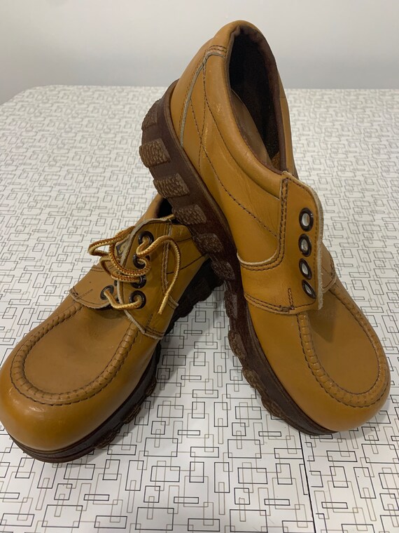 Vintage Shoes, tractor, Size 8, Beige Leather, Chunk Rubber Sole - Etsy Vintage Shoes, tractor, Size 8, Beige Leather, Chunk Rubber Sole - Etsy
