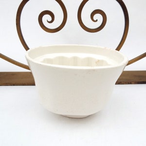 Small Jelly Mould Old White Ironstone Vintage Kitchen Ware Size nos 19 Some surface marks from age image 5