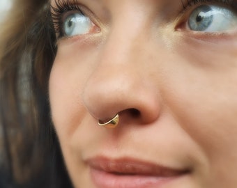 Solid Gold Septum Ring, Dainty Nose Cuff, Gold Septum Piercing, 18g / 16g Septum Ring, Septum Jewelry, Wide Septum Ring, Dainty Septum Ring