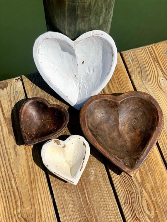 Ciotola per esposizione di pasta a forma di cuore in legno naturale o  bianca -  Italia