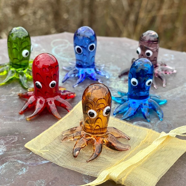 Mini Miniatur Glas Oktopus Sitter Figur Sammlerstück - Einzeln verkauft mit Geschenktüte