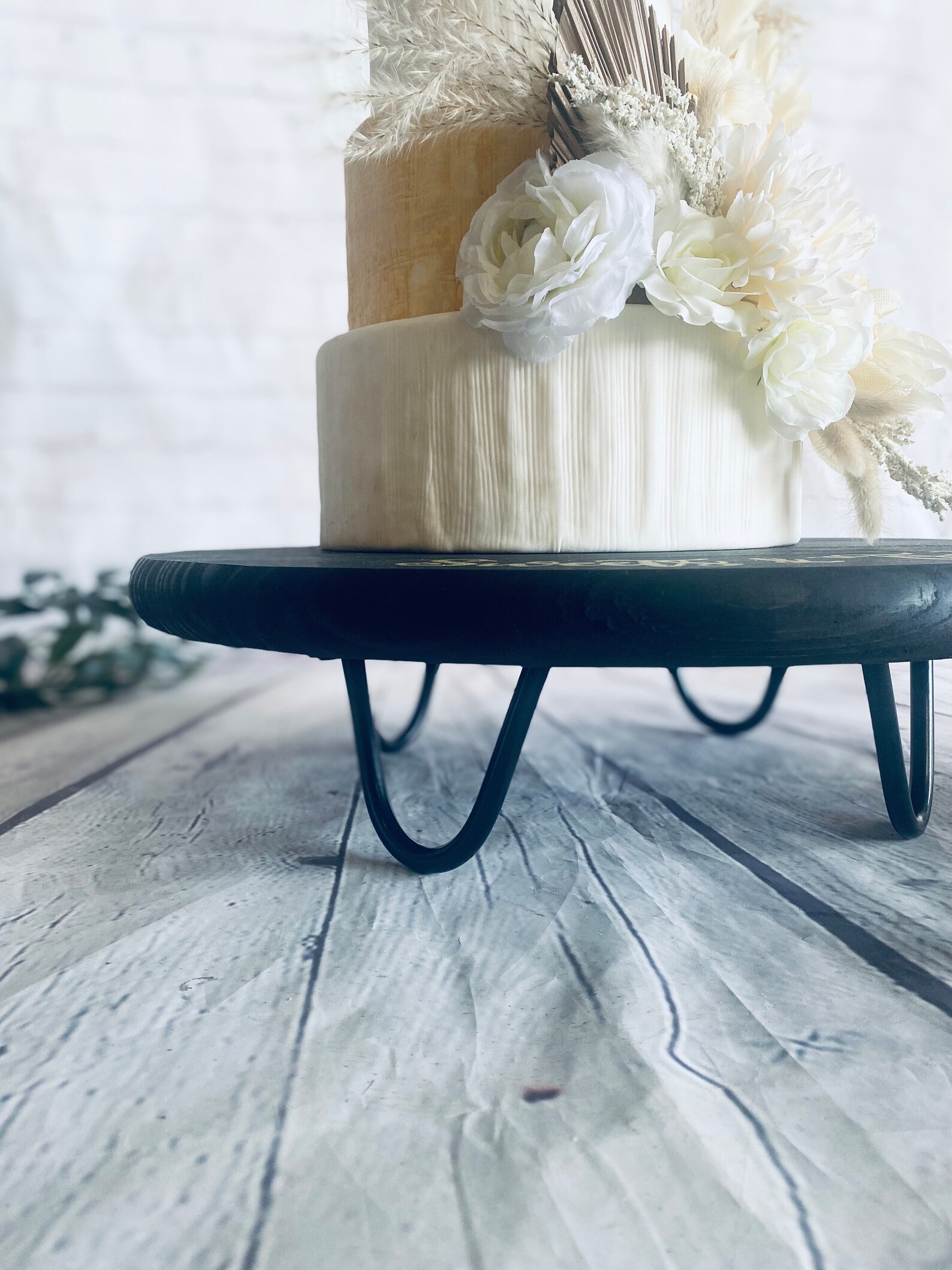 Round Wood Riser With Gold Legs - Display Stand for Cakes, Plants ...