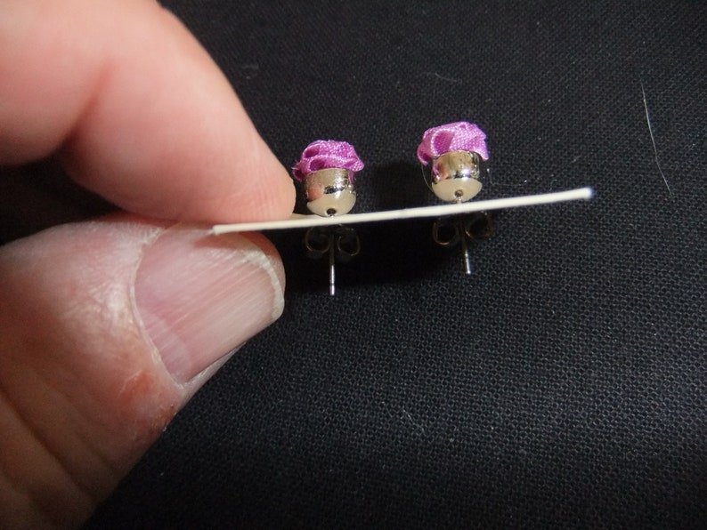 Stud Earrings Vintage 1985 in Original Box Rose Blossom Pierced Earrings Vintage Avon Earrings