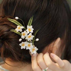 Vintage Narcissus Flower Hair Clip Exquisite Floral Hair Clip Classic hairpin Wedding Side Hair Clip Hanfu Hair Clip Chinese Hair Accessory