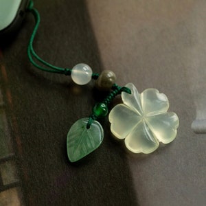 Clover phone charm Clearance