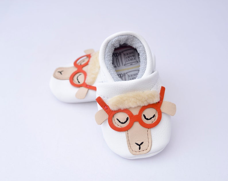 white baby shoes toddler shoes white leather baby shoes Sheep baby shoes first shoes baby moccasins baby boy shoes cute baby shoes