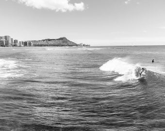 Black and White Surf Photo - Female Surfer Ridiing a Wave in Waikiki Beach, Hawaii. Vintage Style Surfing Art