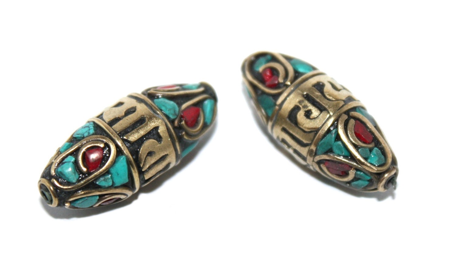 Perlas de Coral turquesa (2 granos) Nepal granos tibetano Nepal granos étnicos Tíbet granos granos boho joyería Tribal granos BDS561