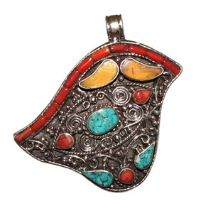 Amber pendant Coral pendant Turquoise Pendant Nepal Pendant nepalese pendant Tibetan Pendant Tibet pendant Om Pendant boho pendant PD745