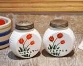 Vintage 1940s Hocking Vitrock Art Deco Red Circle Range Shakers with Red and Black Tulips Floral Design 4 quot x 4 quot