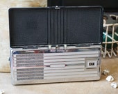 Vintage 1940s RCA Victor Portable BP-10 Tube Radio, AM, Silver Chrome Face, Black Hard Plastic Case, Leather Carry Handle, Untested