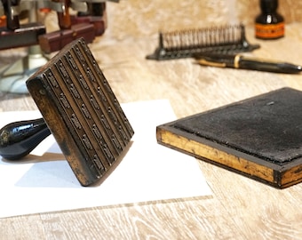 アメリカ ヴィンテージ エンボッサー スタンプ 08263-2 Vintage Large Handle Metal Stamp, State Office, Fertile
