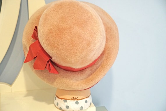 Vintage 1960s Pink Textured Felt Cloche Hat with … - image 4