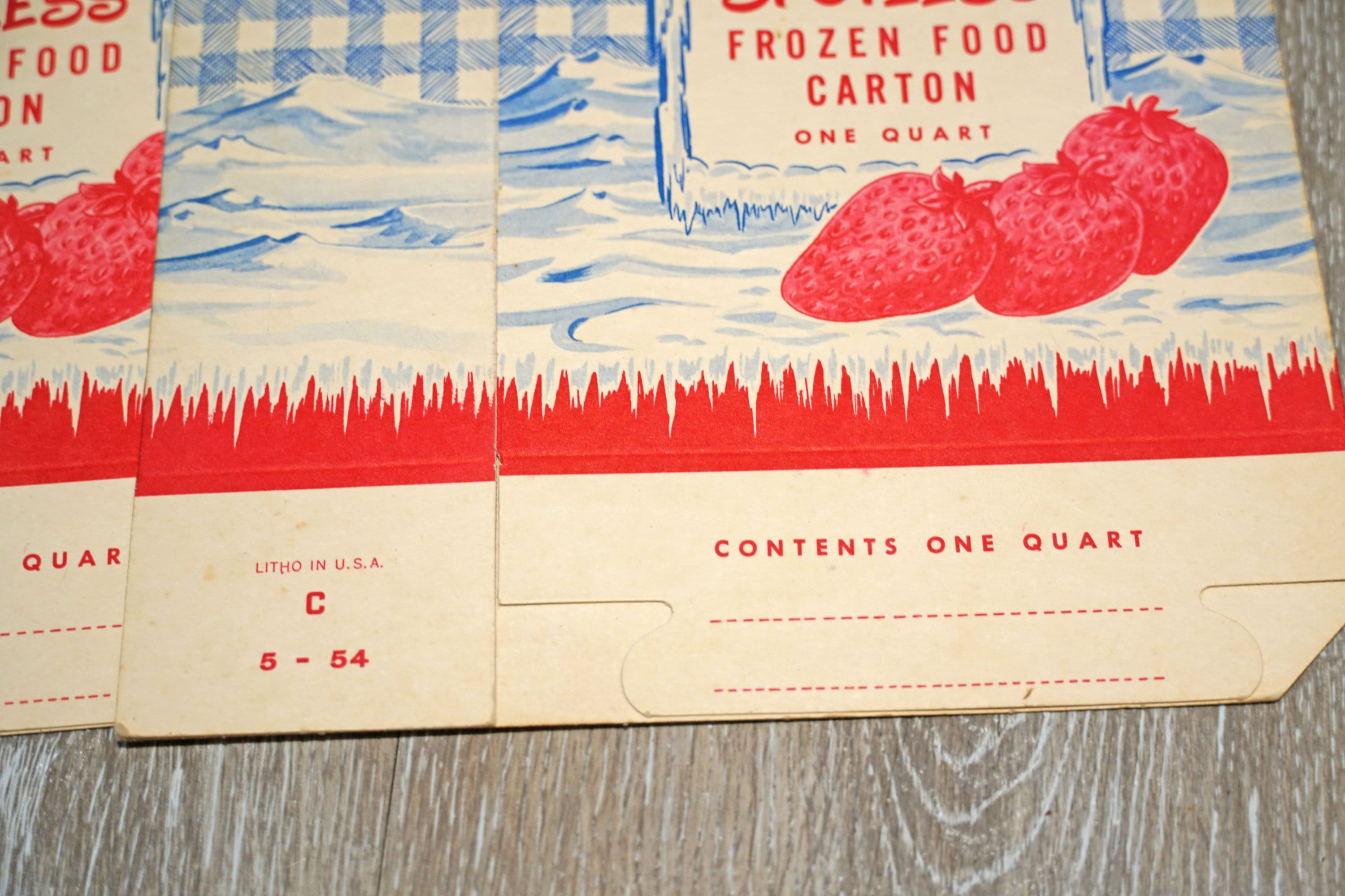 1950s Vintage Strawberry Ice Cream Pint Box Carton Retro Pink Blue