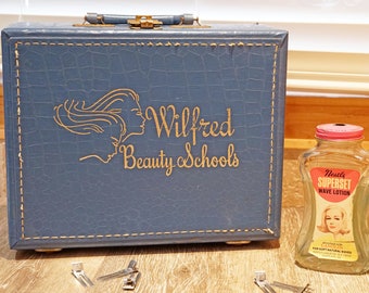 アメリカ　ビンテージ　ウィッカーシェルフ　グリーンがかったブルー アメリカ ビンテージ ウィッカーシェルフ グリーンがかったブルー