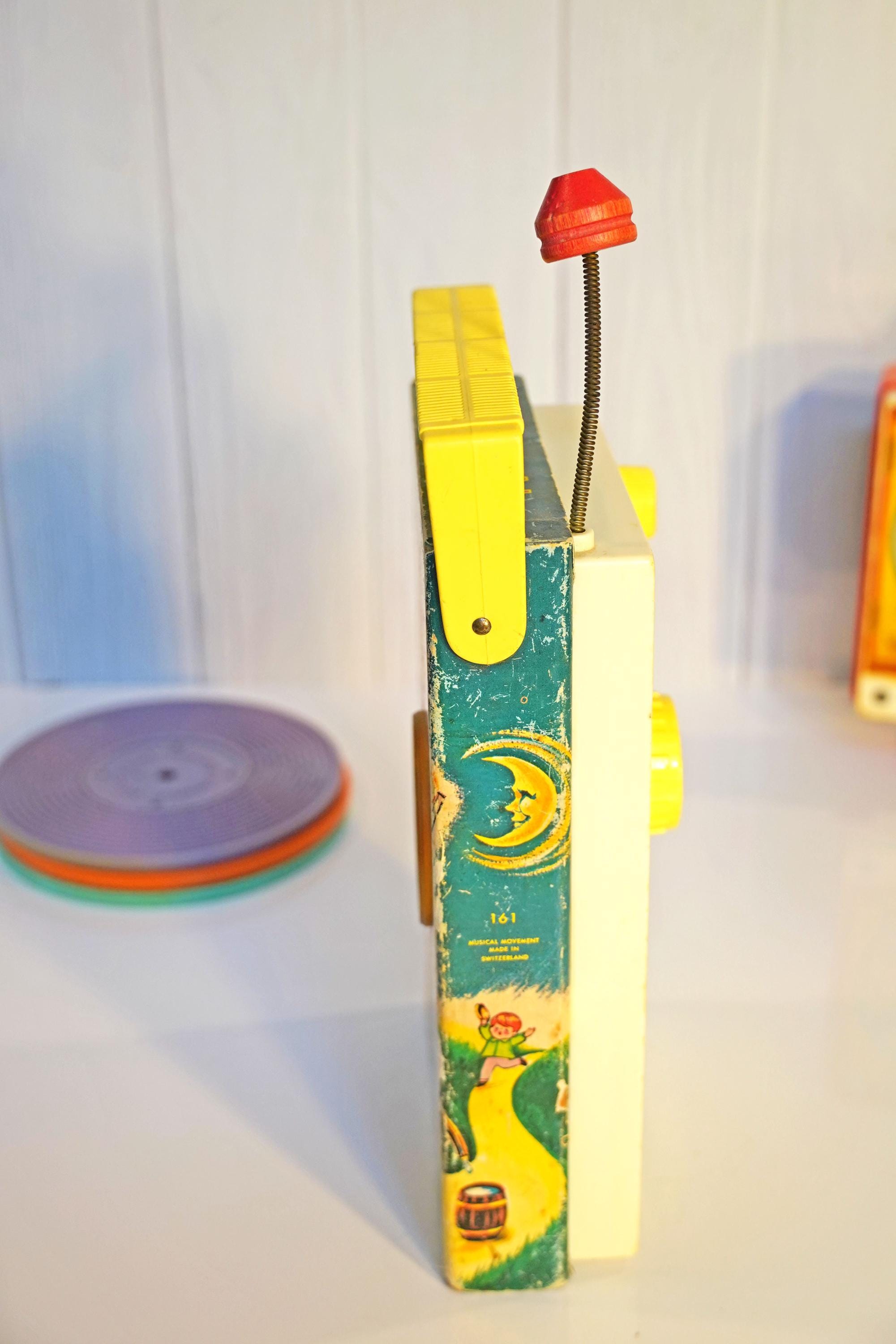 60's vintage「FISHER PRICE」ピーカブースクリーンTV