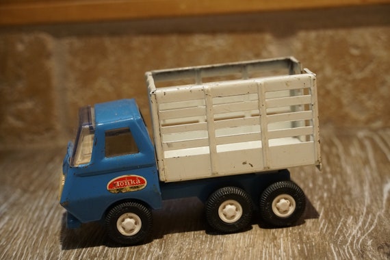 blue tonka garbage truck