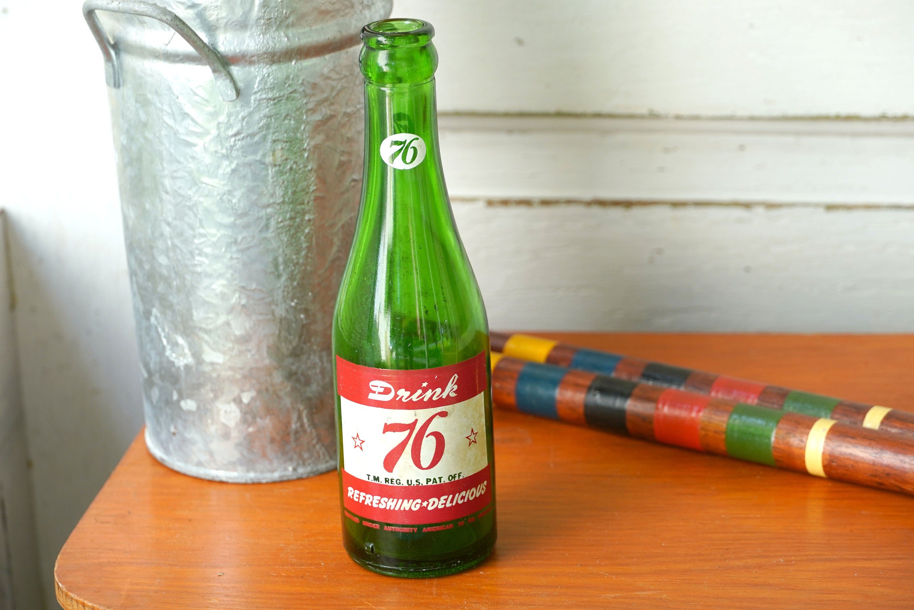 Vintage Green Glass Duraglas 76 Soda Pop Bottle, 7 Oz., Red