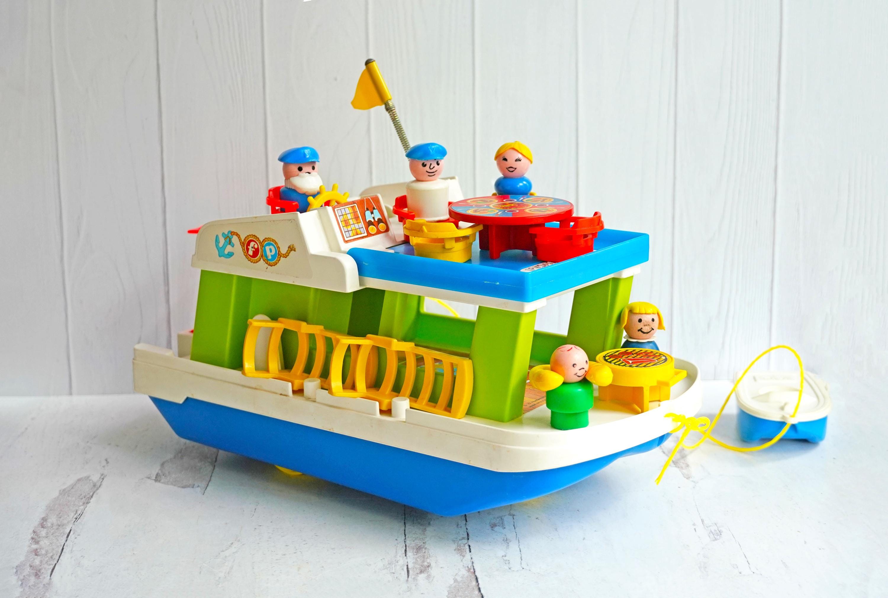 Vintage 1972 Fisher Price Happy Houseboat Play Set 985, 15 Pieces