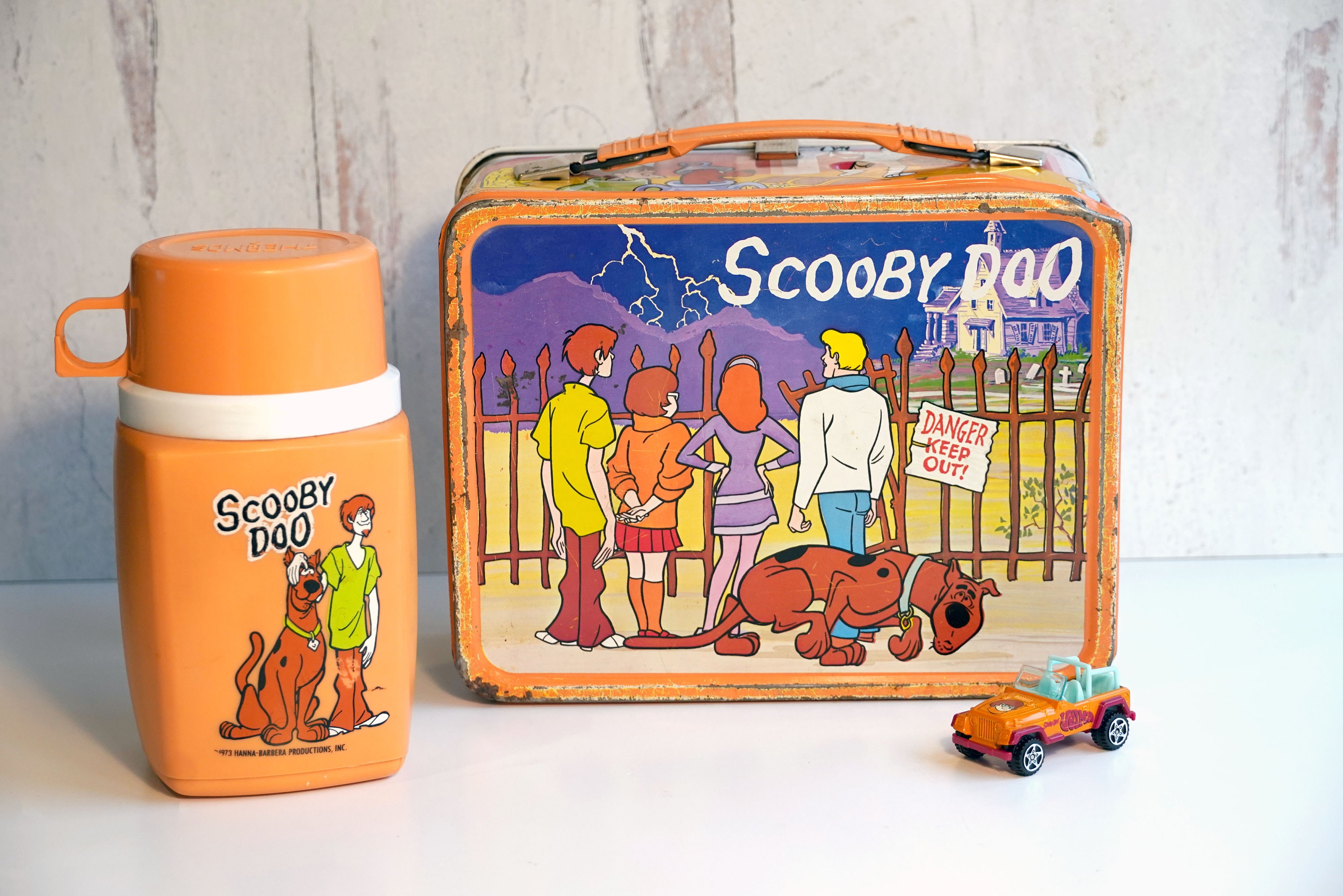 Vintage 1973 Hanna Barbera Scooby Doo Lunch Box with Thermos, Plus '98  Velma Jeep Wrangler, Retro Cartoon TV Show Collectibles, Decor