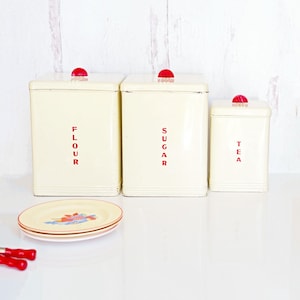 Vintage 1930s Kreamer Red & White Metal Canister Set, Red Bakelite Knobs, Flour, Sugar, Tea, Hinged Lid, Pat 102704, Art Deco Kitchen Decor