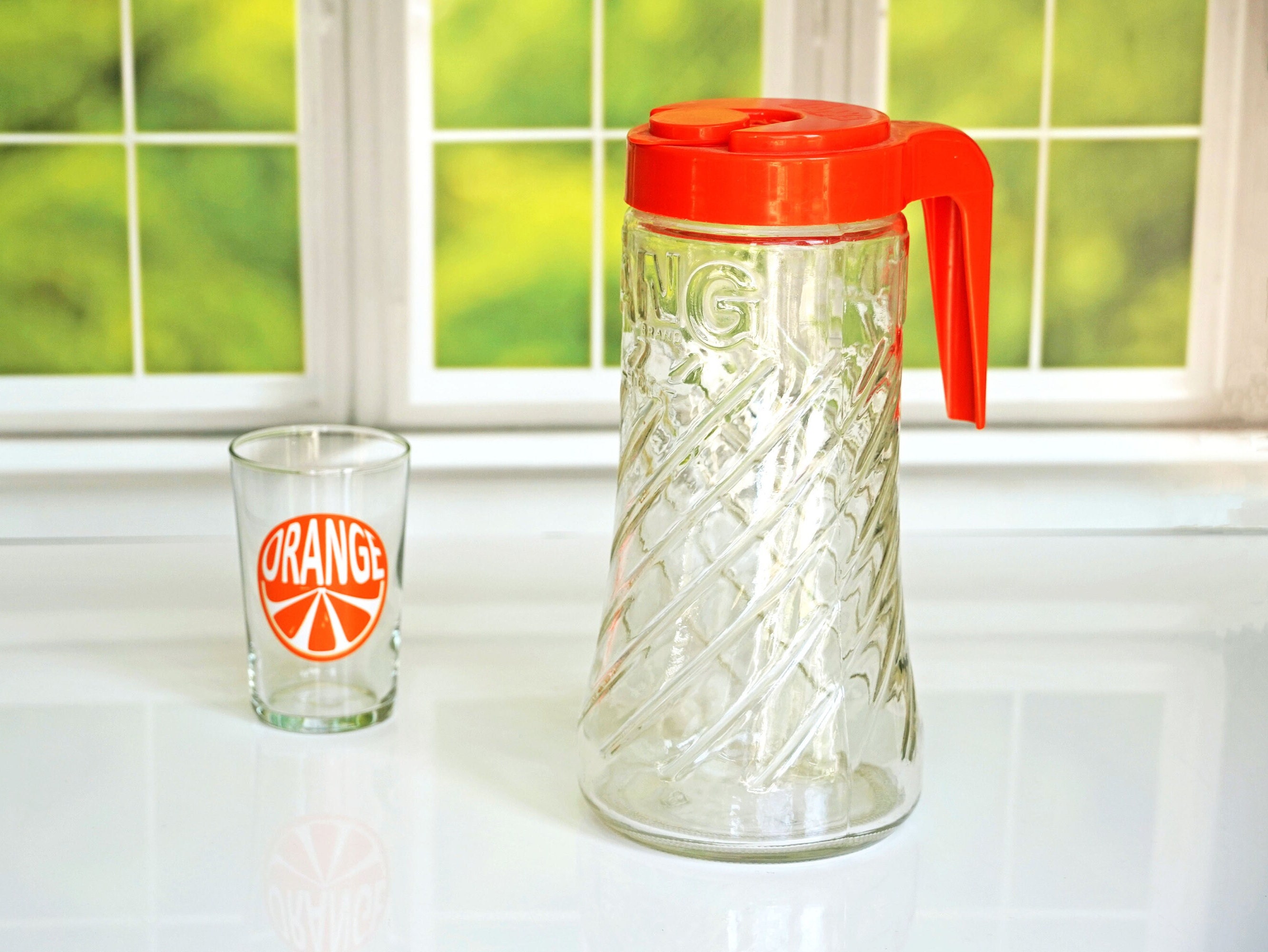 Vintage 1960s - 70s Anchor Hocking Juice Carafe Pitcher, 1 Qt