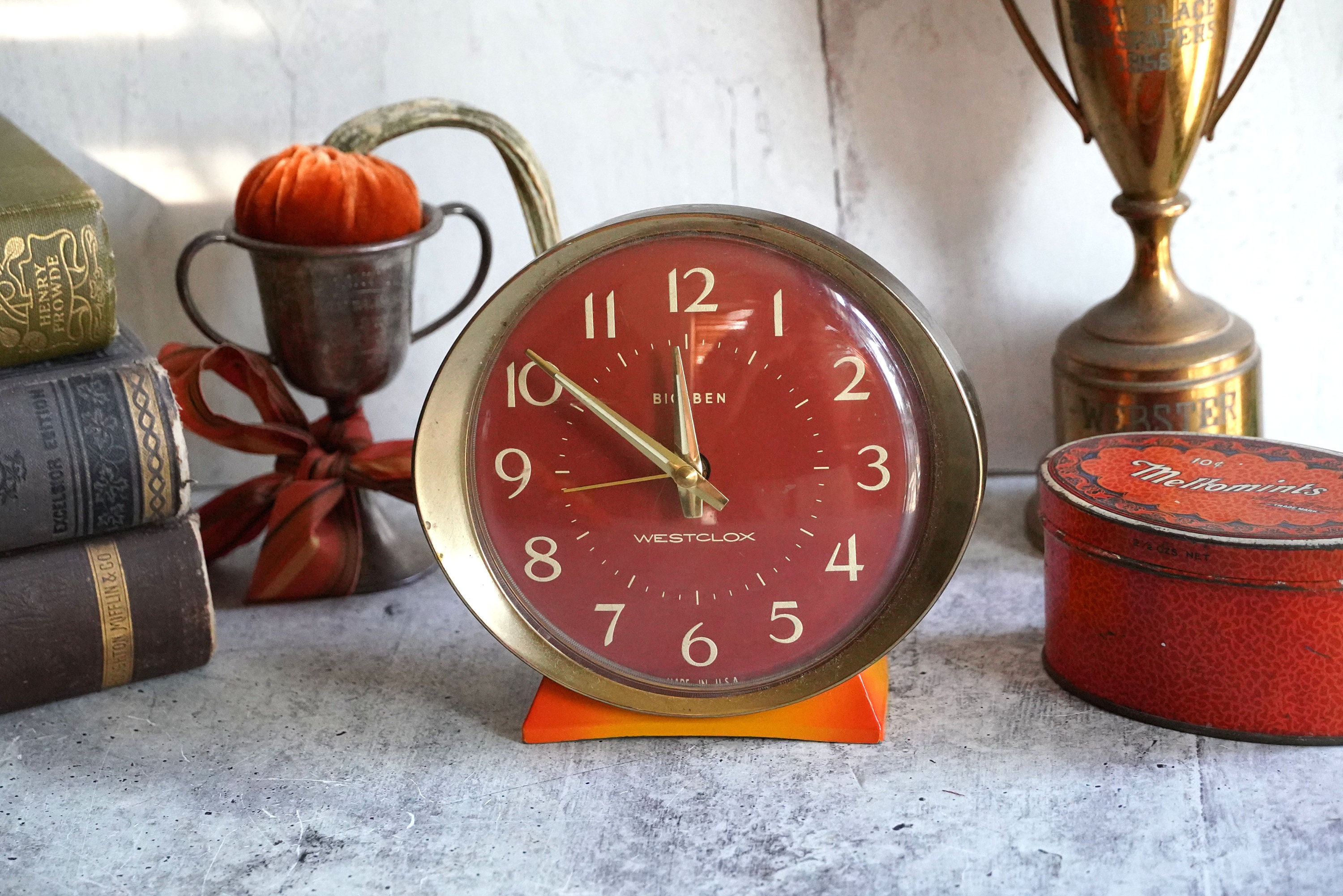 Vintage 1970s Westclox Big Ben Orange Face, Ombre Orange Metal Body, Gold Trim & Hands, 53647 2, Mid Century Fall Decor, DOES NOT WORK Vintage 1970s Westclox Big Ben Orange Face, Ombre Orange Metal Body, Gold Trim & Hands, 53647 2, Mid Century Fall Decor, DOES NOT WORK
