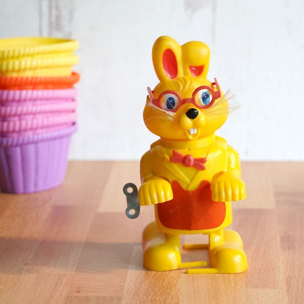 Vintage Durham Wind Up Easter Bunny, Hard Plastic Yellow & Red Rabbit with Whiskers and Glasses, Made in Japan, Working, Retro Easter Decor