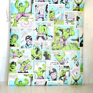 May include: Comic book-style wallpaper featuring the Hulk in various action poses. The panels are filled with speech bubbles and action words like "THWAP" and "SMASH!" The color palette includes green, pink, blue, and white.