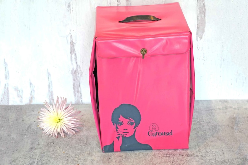 Vintage 1960s Carousel Mod Hot Pink Vinyl Wig Box, Carrying Case, Hat Box, Edie, Twiggy, Jean Shrimpton Lookalike Art, Mid-Century Decor 