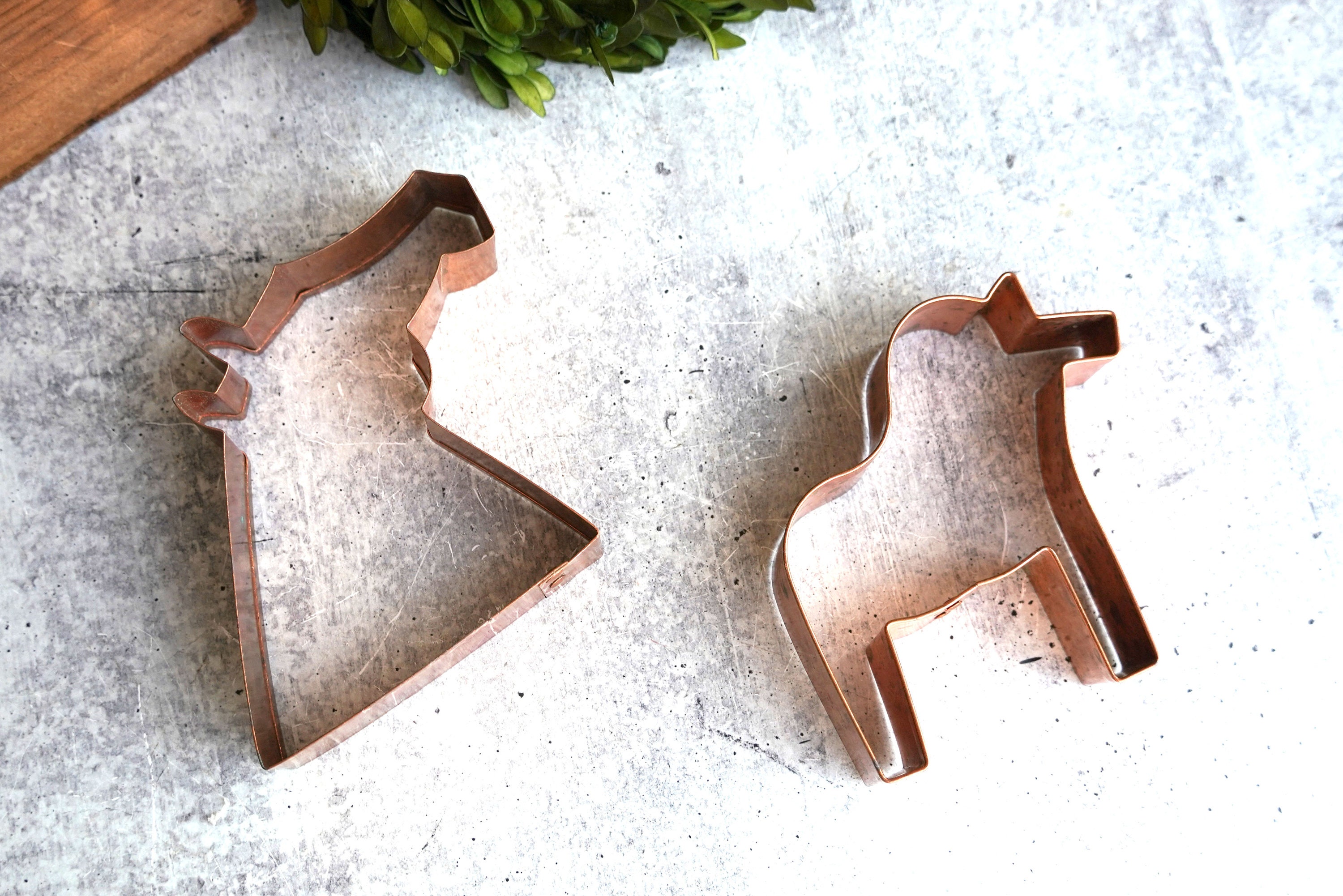 Vintage Pair of Copper Horse Cookie Cutters Farmhouse or Rustic Kitchen Decor Kentucky Derby Equestrian Horse Collectibles 4